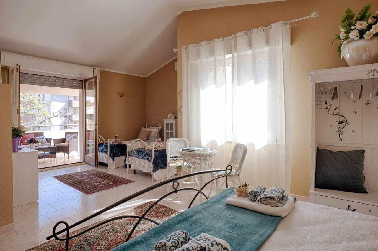 Elegante Villa Lu Centro Citta Con Parcheggio Cagliari Exterior foto