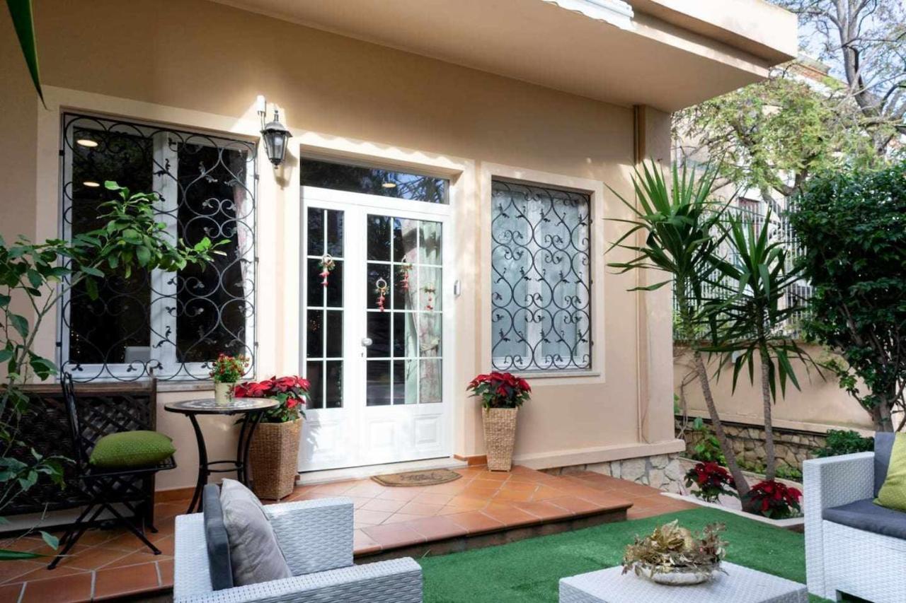 Elegante Villa Lu Centro Citta Con Parcheggio Cagliari Zimmer foto